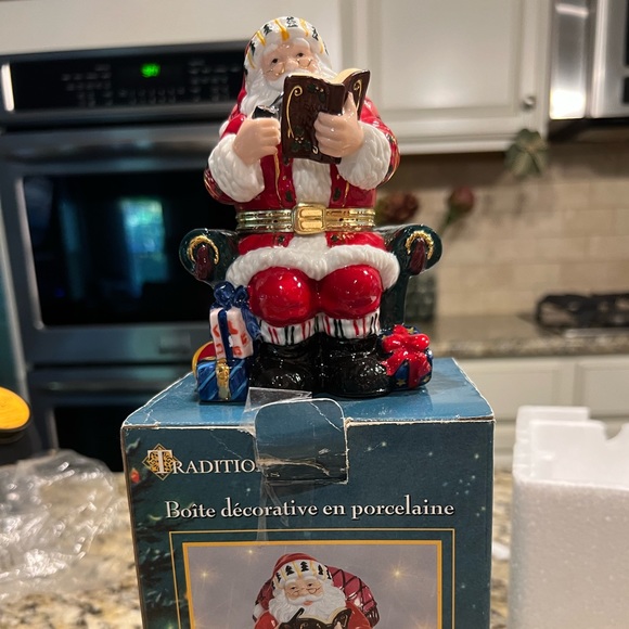Santa Claus Decorative Porcelain Keepsake Box - Picture 2 of 16